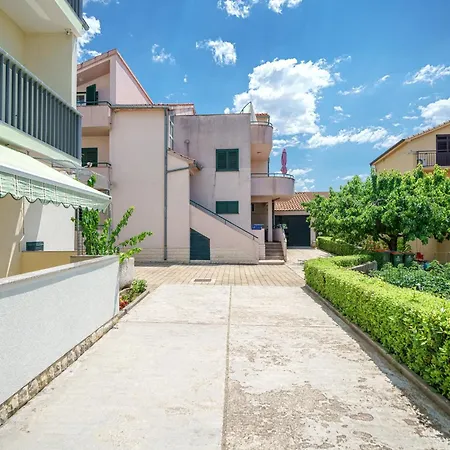 Dreamland Family Apartment Vodice